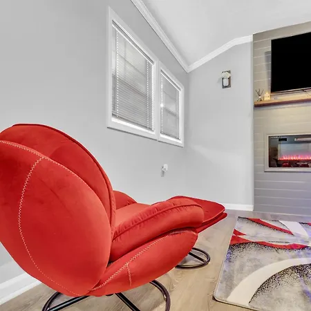 Spacious King Cottage-Mins From Downtown Athens Exterior photo